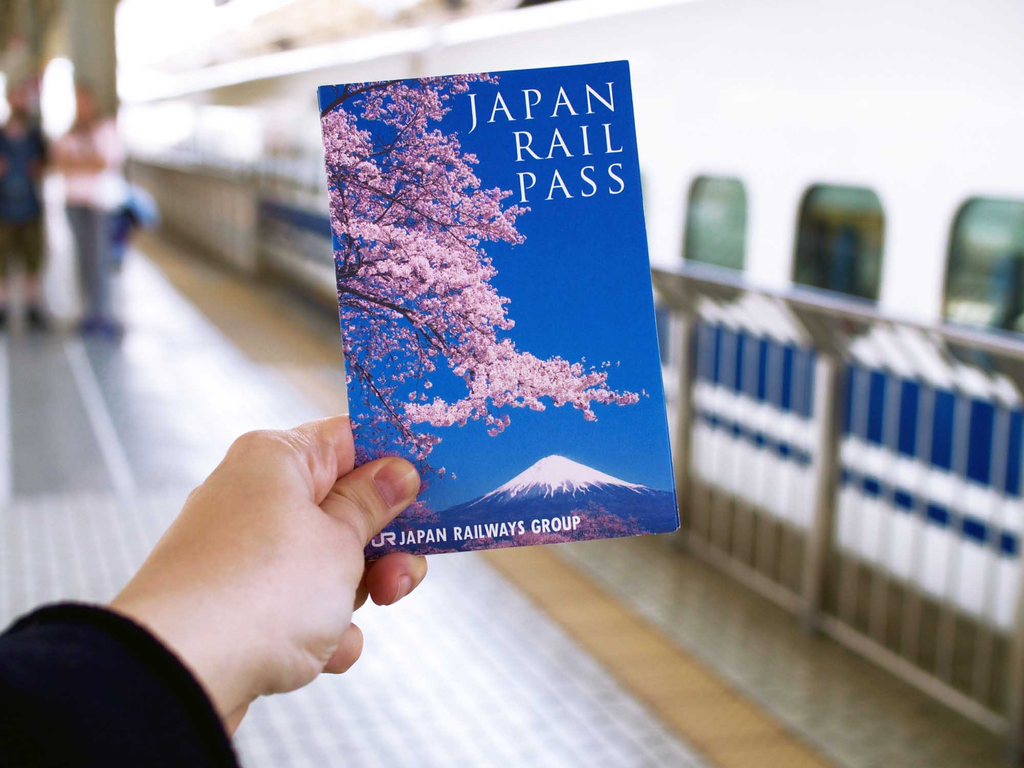 Japan Travel 2026: Why Japan Is Trending & How to Plan Your Trip
japan rail pass